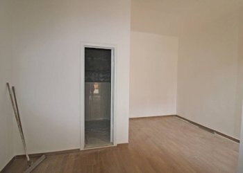 Shop Genova (neighborhood Castelletto) - photo 3