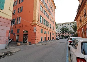 Shop Genova (neighborhood Castelletto) - photo 23
