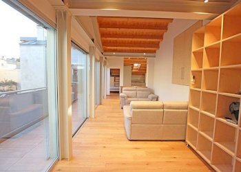 Soggiorno - Attic via borgo palazzo, Bergamo - photo 9