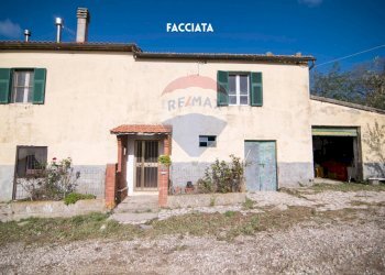 FACCIATA - Casa semi indipendente VIA DEL DEPOSITO
 
SNC, Roccastrada - foto 4