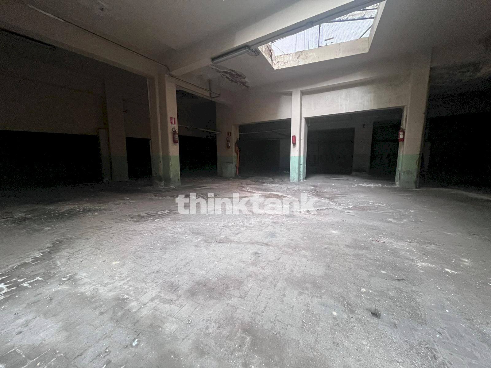 Foto 1 - Box Via Fava
 
6, Catania - foto 1