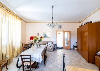 Foto 10 - Casa indipendente via Santi Elena e Costantino
 
42, Aci Catena - foto 10