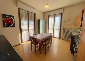 Cucina - Trilocale piazza Libertà, Volpedo - foto 2