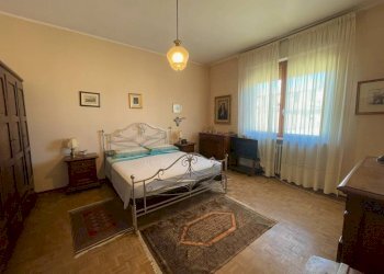 Camera da letto - Trilocale piazza Libertà, Volpedo - foto 6