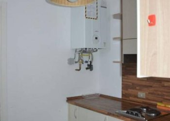 Cucina - Monolocale via Tonale, 15, Gallarate - foto 5