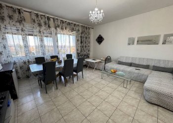 Salone - Trilocale via Varese, 27, Gallarate - foto 2