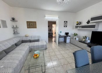 Salone - Trilocale via Varese, 27, Gallarate - foto 11