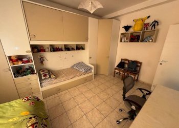 Camera da letto - Trilocale via Varese, 27, Gallarate - foto 18