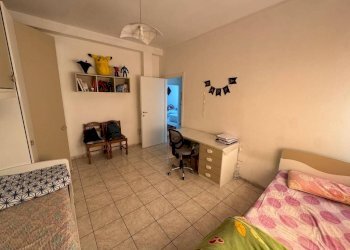Camera da letto - Trilocale via Varese, 27, Gallarate - foto 20