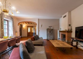 Salone - Villa piazza Sud America, 2, Carmagnola - foto 8