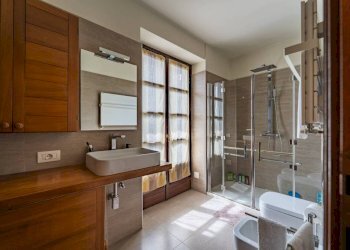 Bagno - Villa piazza Sud America, 2, Carmagnola - foto 23