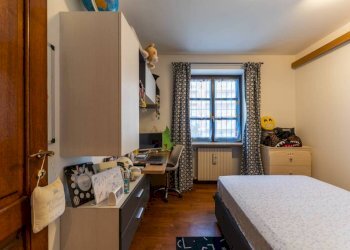 Camera da letto - Villa piazza Sud America, 2, Carmagnola - photo 27