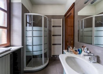 Bagno - Villa piazza Sud America, 2, Carmagnola - photo 30