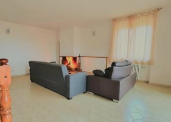 Salone - Independent house via Vittorio Emanuele, Diano d'Alba - photo 6