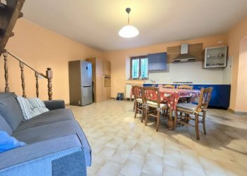 Salone - Casa indipendente via Vittorio Emanuele, Diano d'Alba - foto 11