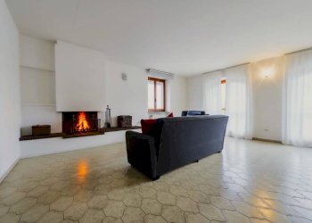 Salone - Casa indipendente via Vittorio Emanuele, Diano d'Alba - foto 13