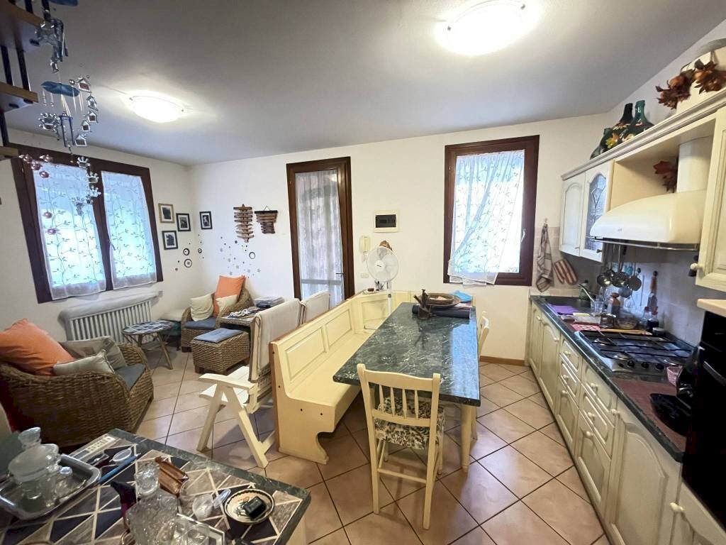 Cucina - Quadrilocale via Valle Agosta, Ravenna (zona Porto Corsini) - foto 1