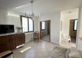 Salone - Quadrilocale via Valle Agosta, Ravenna (zona Porto Corsini) - foto 4