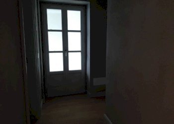 Corridoio - Trilocale piazza della Bollente, Acqui Terme - foto 9