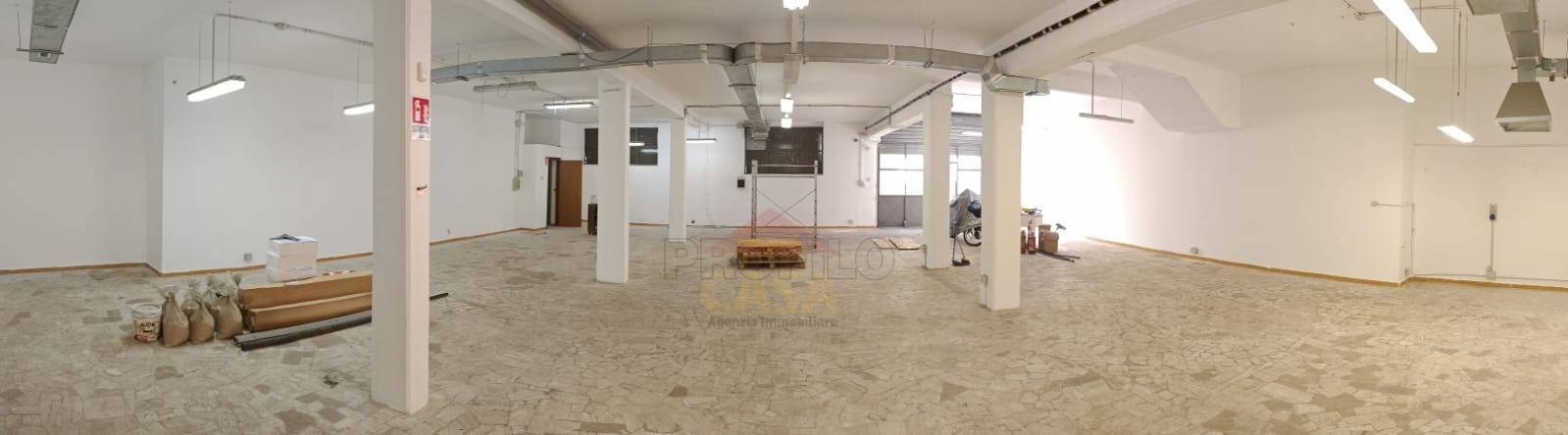 Foto 1 - Attività Commerciale Via Santeramo In Colle, Roma - foto 1