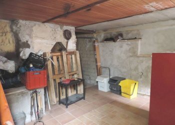 Cantina - Three-room apartment via Santa Maria dei Santi, Fara in Sabina - photo 15