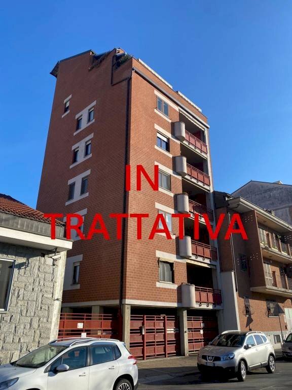 Facciata - Four-room apartment via Gottardo, 199, Torino - photo 1