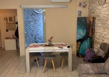 Soggiorno - Four-room apartment via Gottardo, 199, Torino - photo 16