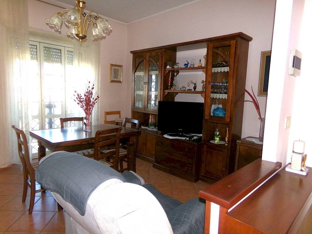 Salone - Three-room apartment via Taigete, 14, Anzio - photo 1
