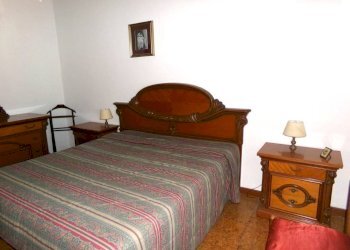 Camera da letto - Three-room apartment via Taigete, 14, Anzio - photo 21