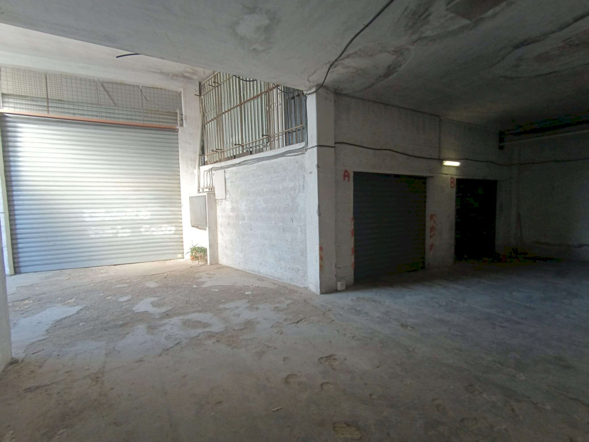 via_parravicini_185-12-10 at 21.25.42 - Capannone via luigi alessandro parravicini, Roma - foto 1