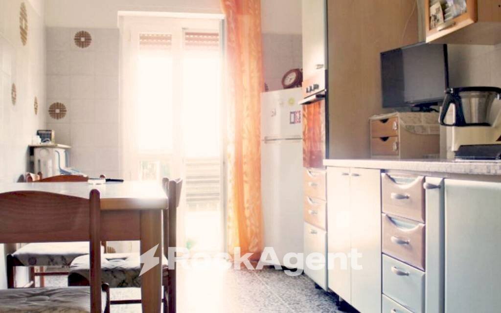 Cucina - Quadrilocale Recinto Cappuccini, 8, Matera - foto 3