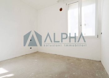 Camera da letto - Bilocale viale Ciro Menotti, Rimini - foto 8