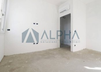 Camera da letto - Bilocale viale Ciro Menotti, Rimini - foto 11