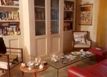 thumbnail_20251001_145640.jpg - Casa semi indipendente Viale XX Settembre 207C, frazione Avenza, Carrara - foto 5