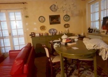 thumbnail_20251001_145019.jpg - Casa semi indipendente Viale XX Settembre 207C, frazione Avenza, Carrara - foto 6