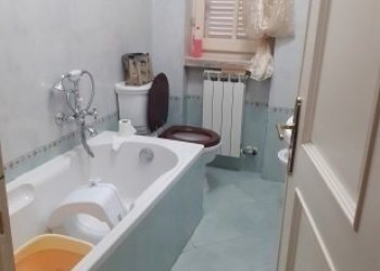 thumbnail_20251001_151931.jpg - Casa semi indipendente Viale XX Settembre 207C, frazione Avenza, Carrara - foto 24