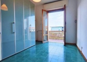 thumbnail_IMG-20251107-WA0055.jpg - Quadrilocale Viale Giovanni da Verrazzano 1, Carrara - foto 1