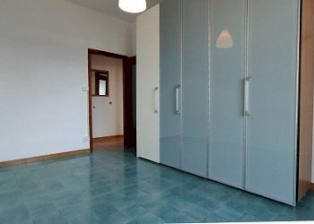 thumbnail_IMG-20251107-WA0053.jpg - Quadrilocale Viale Giovanni da Verrazzano 1, Carrara - foto 4