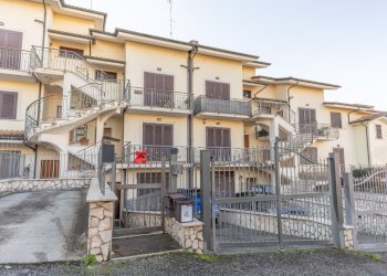 1.jpg - Quadrilocale Mentana - foto 1