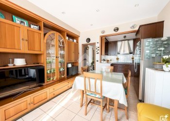 Three-room apartment Via E. Belli, La Loggia - photo 1