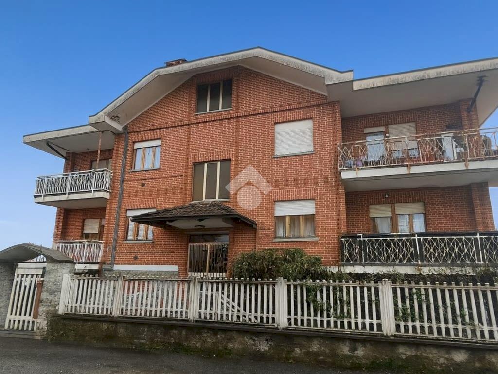 Four-room apartment Via Roma, San Francesco al Campo - photo 1