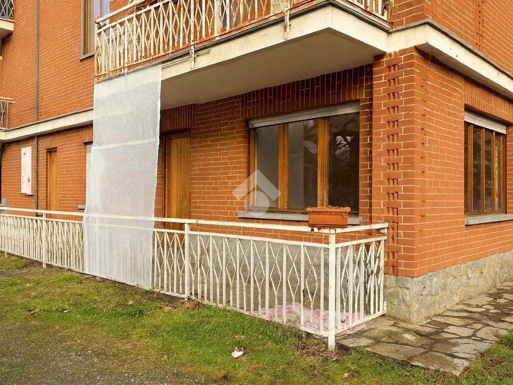 Four-room apartment Via Roma, San Francesco al Campo - photo 2