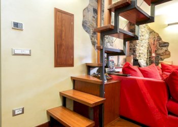 Scala interna - Appartamento Salita Ca' Dei Baghini, Genova - foto 13