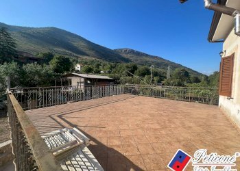 Foto 1 - Trilocale Via DELLE STRETTE, Lenola - foto 1