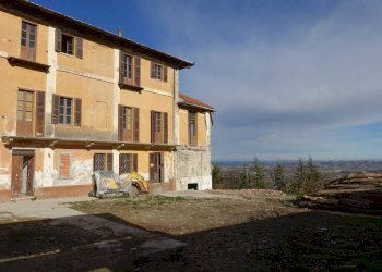 Facciata - Rustico via Angelo Brofferio, Calosso - foto 4