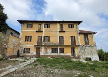 Facciata - Rustico via Angelo Brofferio, Calosso - foto 1