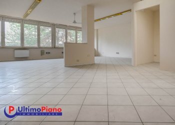 Office Loc. Gran Chemin 30, Saint-Christophe - photo 2