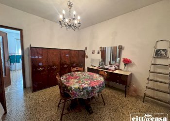 Stabile - Palazzo San Sebastiano da Po - foto 7