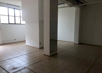 Foto 4 - Commercial Premises Via Sant'Antonio
 
206, Quartu Sant'Elena - photo 4