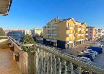 Foto 21 - Apartment Via Monte Conero
 
2, San Benedetto del Tronto - photo 21